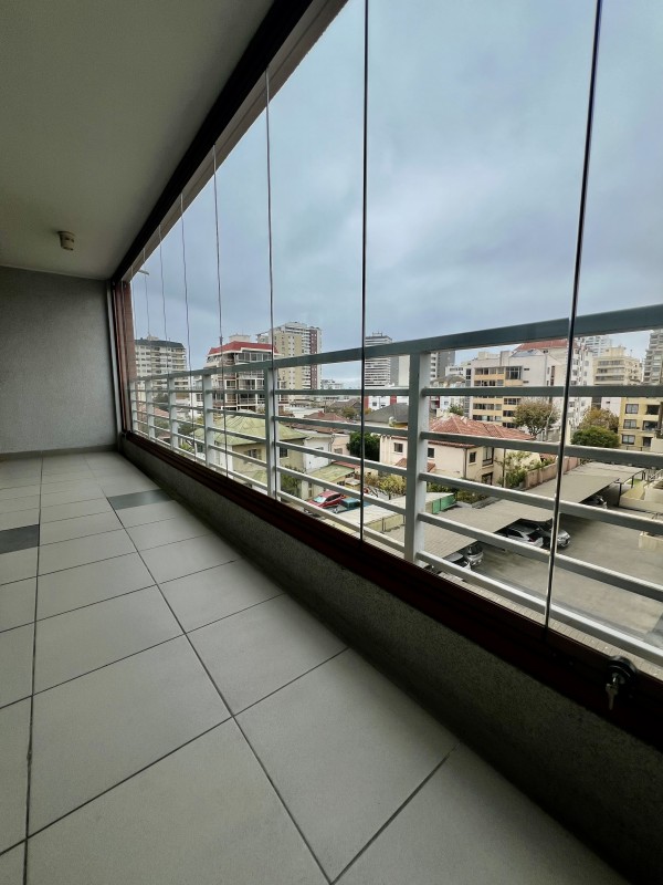 Arriendo Amplio Departamento en los Ponientes