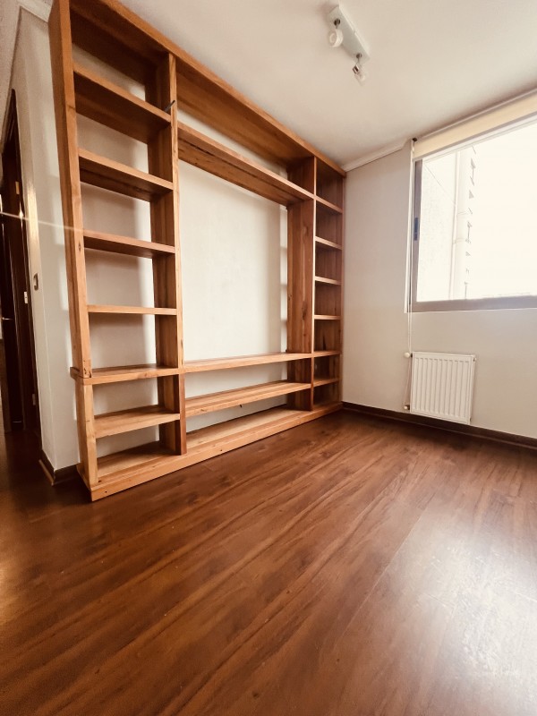 Arriendo Amplio Departamento en los Ponientes