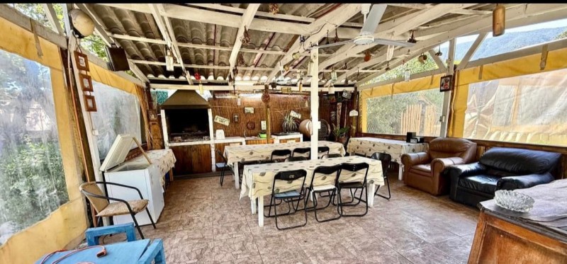 Vendo Casa Patronal Con Dos Cabañas Sector Granizo