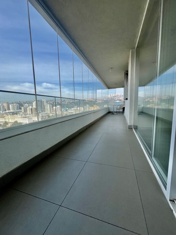 Vendo Departamento Con Gran Terraza en Sector Poniente