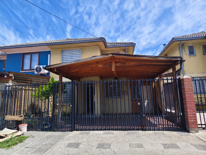Hermosa Casa Ubicada en Sector Residencial y Privado