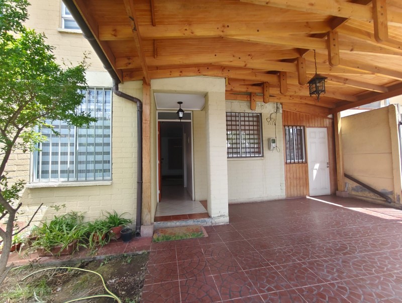 Hermosa Casa Ubicada en Sector Residencial y Privado