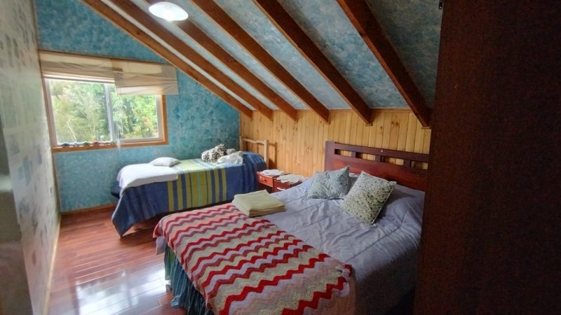 Encantadora Parcela Con Amplia Casa Rustica