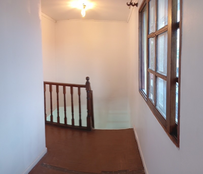 Preciosa Casa Sólida de Dos Pisos en Villa Cordillera, Rgua