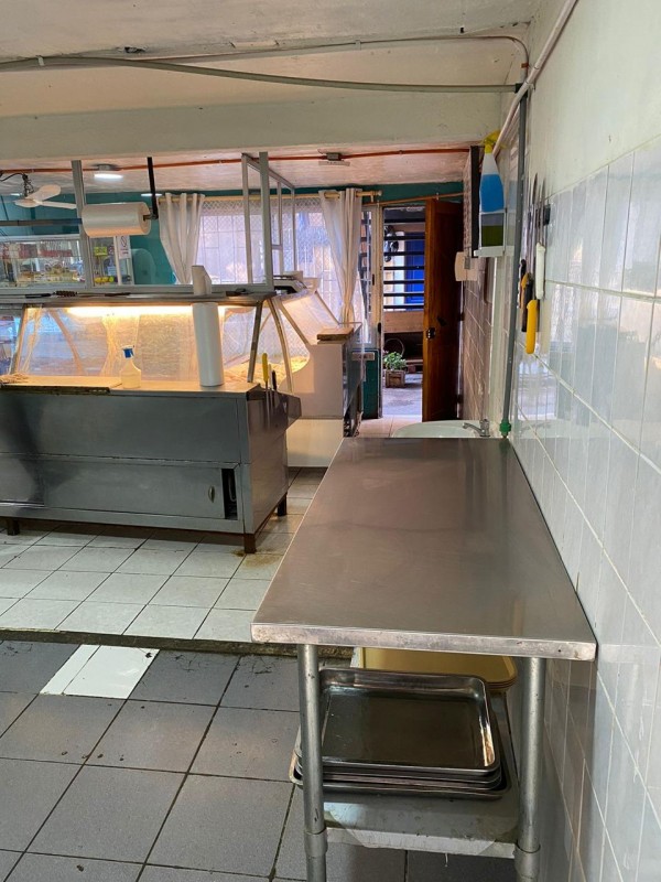 Vendo Amplio Local Comercial en Machalí – Av. las Araucarias