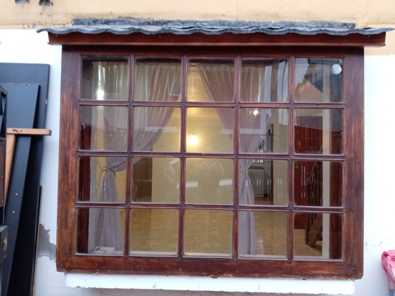 Preciosa Casa Sólida de Dos Pisos en Villa Cordillera, Rgua