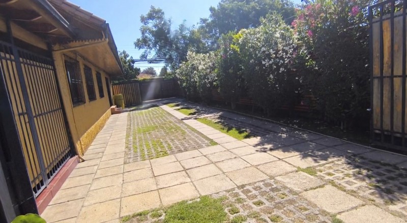 Vende Casa 4D-3B C/patente Comercial y Oficina en la Florida
