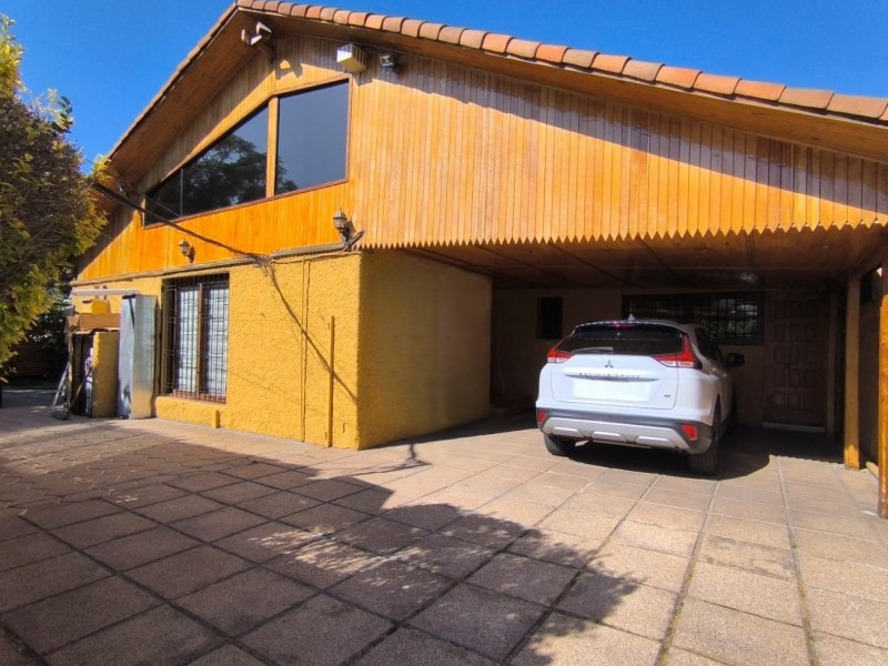 Vende Casa 4D-3B C/patente Comercial y Oficina en la Florida