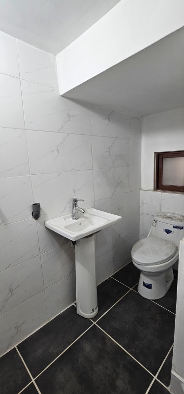 Casa Remodelada de Dos Pisos Barrio Suárez Mujica