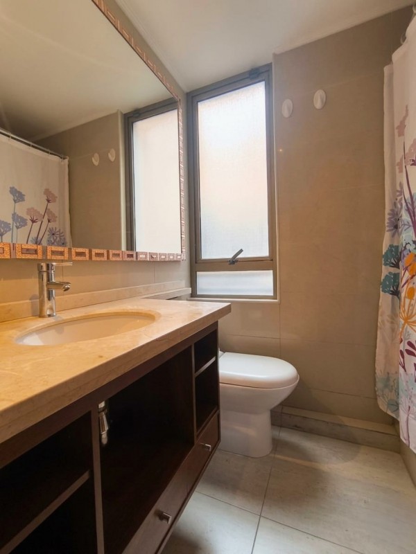 Exclusivo Departamento Barrio el Golf 2D-2B-1E-1B las Condes