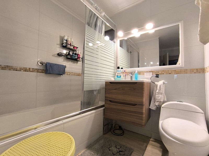 Vende Casa 4D-3B C/patente Comercial y Oficina en la Florida
