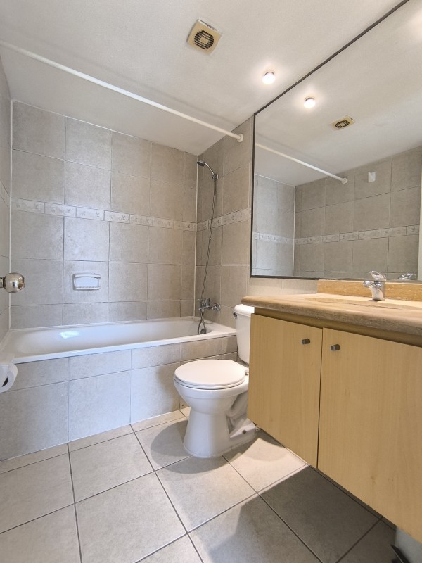 Renovado! Vende Depto. 2D-1B-1E-1B , Cerca de Metro Ñuñoa