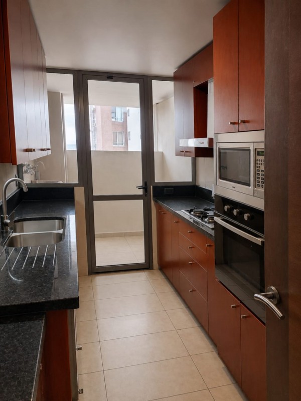 Exclusivo Departamento Barrio el Golf 2D-2B-1E-1B las Condes