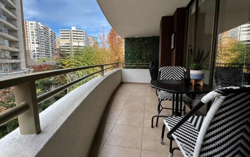 Exclusivo Departamento Barrio el Golf 2D-2B-1E-1B las Condes