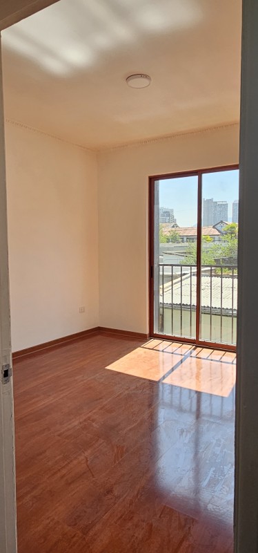 Casa Remodelada de Dos Pisos Barrio Suárez Mujica