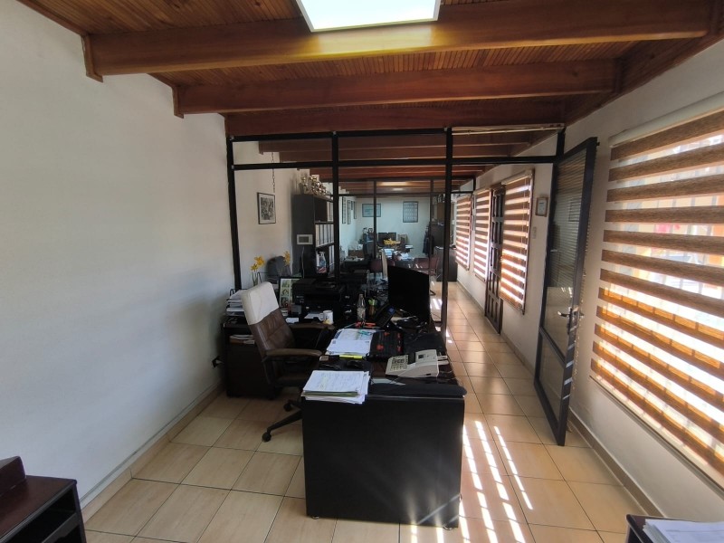 Vende Casa 4D-3B C/patente Comercial y Oficina en la Florida