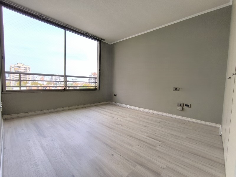 Renovado! Vende Depto. 2D-1B-1E-1B , Cerca de Metro Ñuñoa