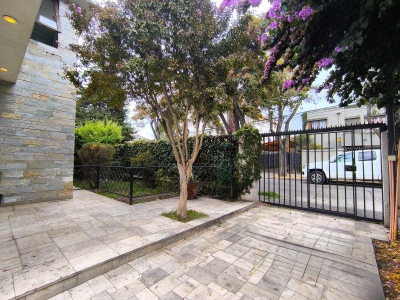 Casa Exclusiva Barrio Suarez Mujica