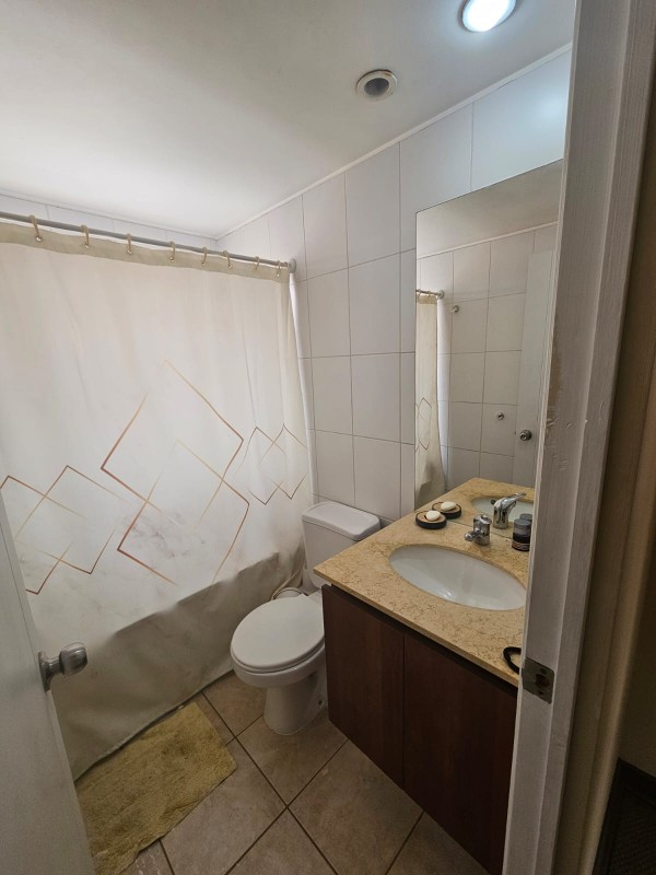 Casa Con Patio y Piscina Se Vende Quebrada de Macul Peñalole