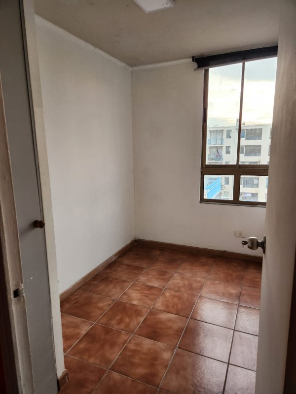 en Arriendo Amplio Departamento en Cueto 1233