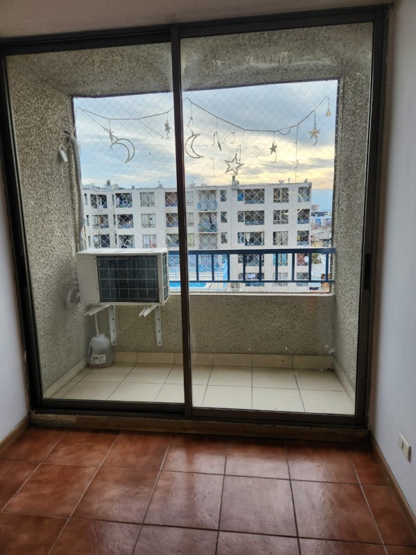 en Arriendo Amplio Departamento en Cueto 1233