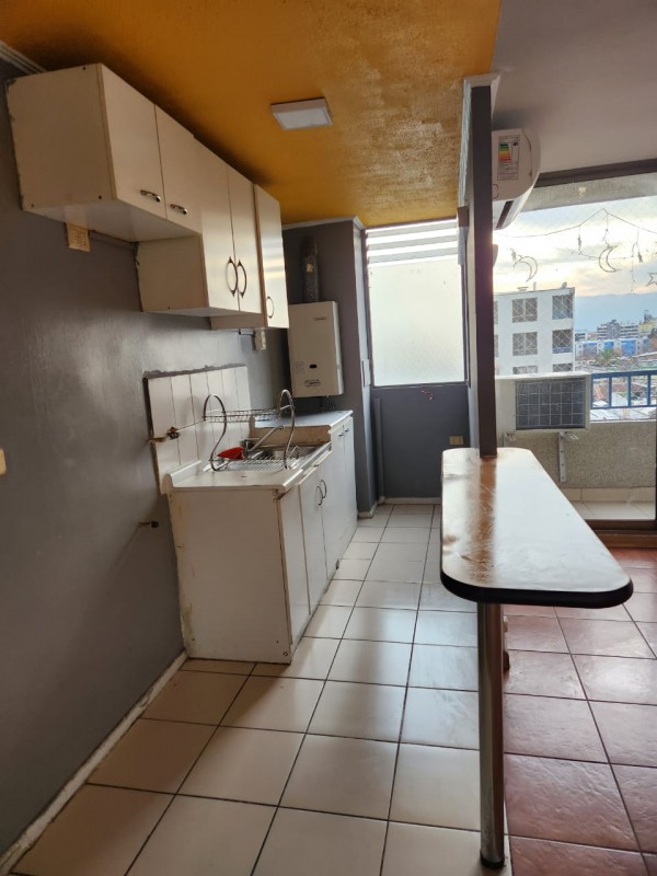 en Arriendo Amplio Departamento en Cueto 1233