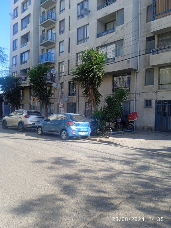 en Arriendo Amplio Departamento en Cueto 1233