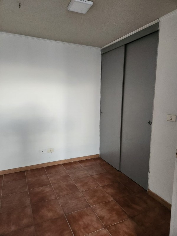 en Arriendo Amplio Departamento en Cueto 1233