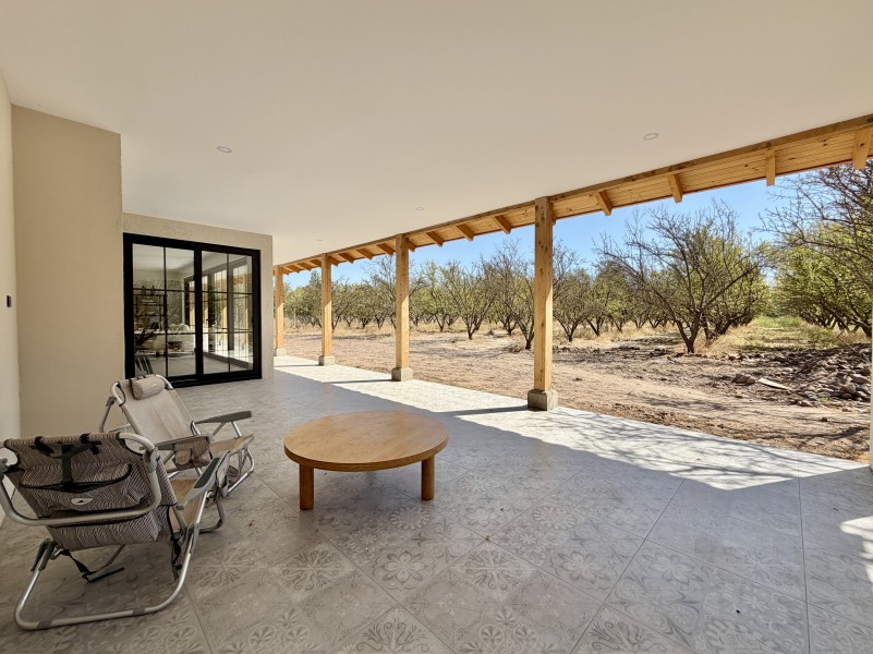 Espectacular Casa Nueva en el Tránsito