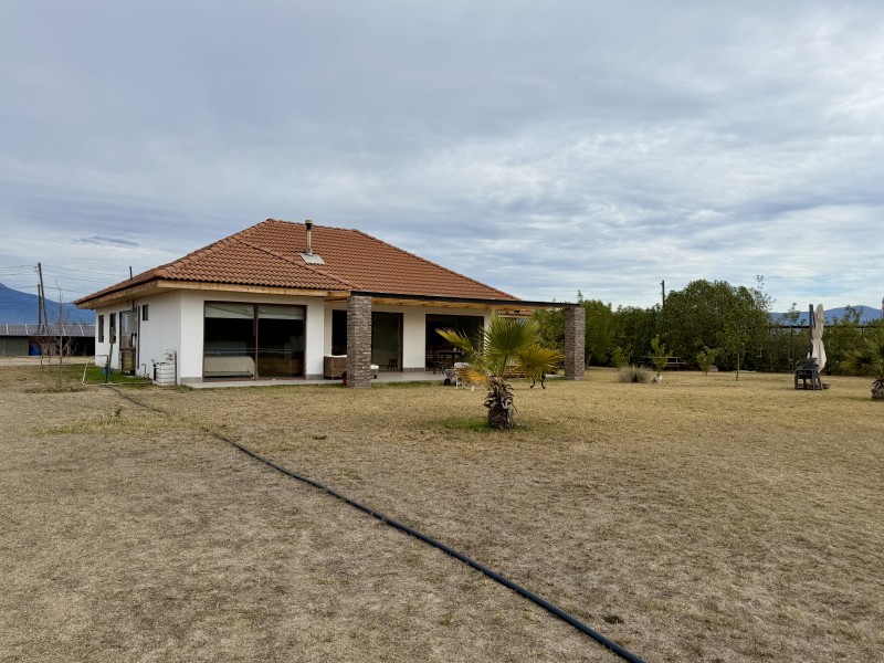 Amplia Casa en Parcelacion en Viluco