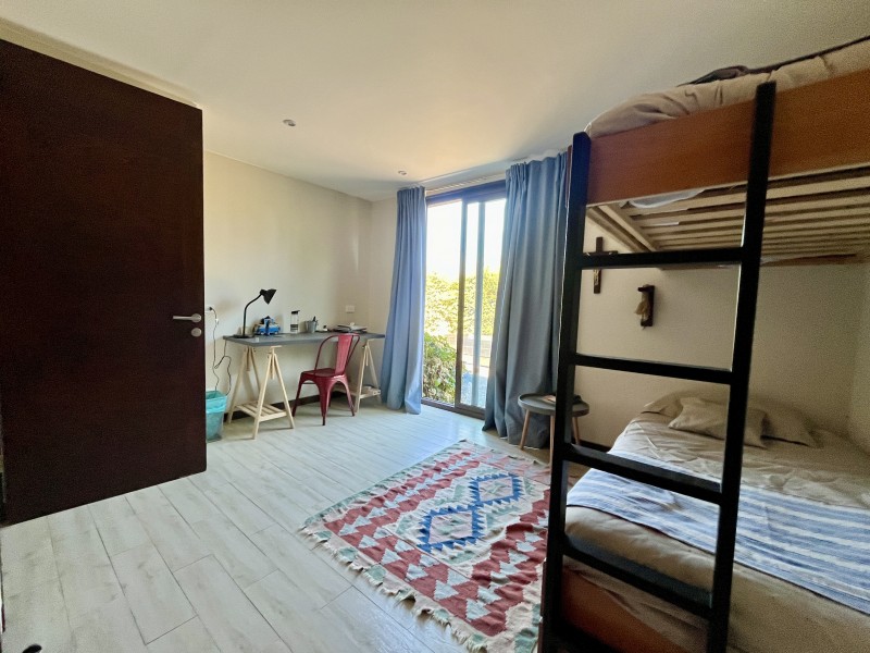 Moderna Casa en Parcelación en Linderos