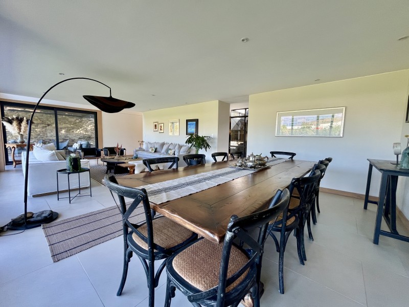 Moderna Casa en Parcelación en Linderos