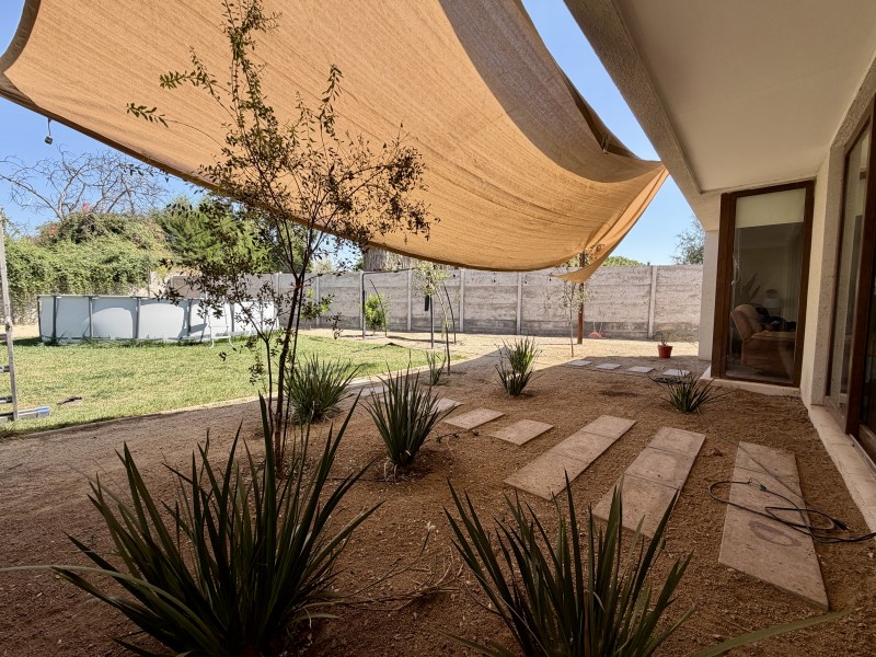 Impecable Casa Mediterránea en Condominio en Alto Jahuel