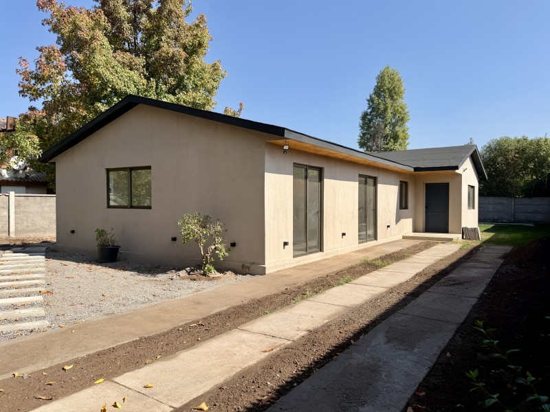 Linda Casa Remodelada en Villaseca