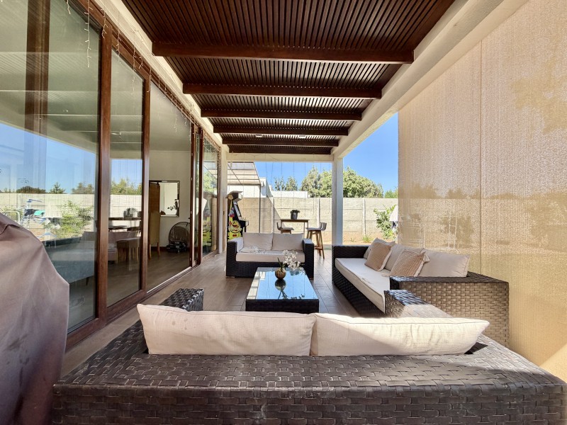 Impecable Casa Mediterránea en Condominio en Alto Jahuel