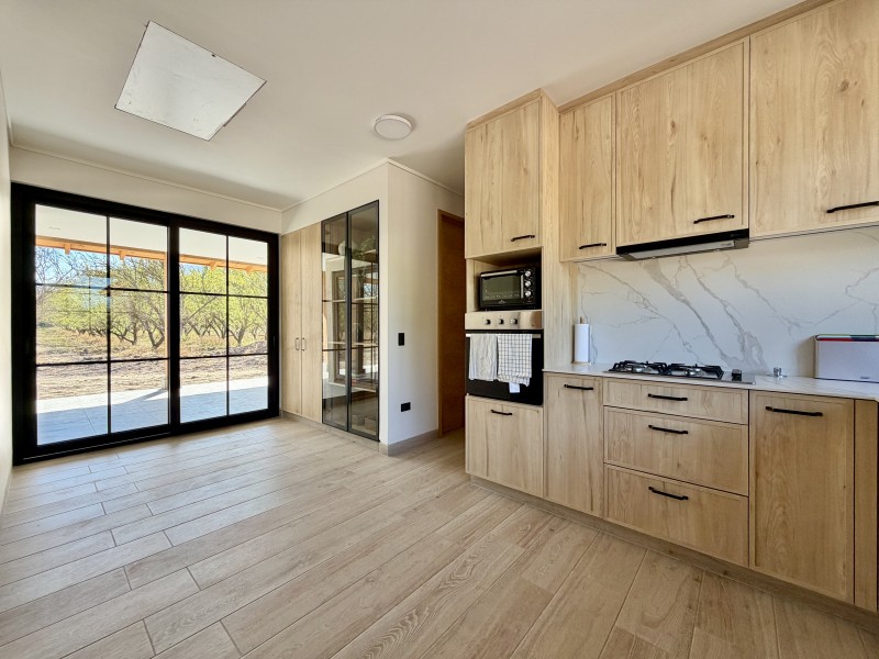 Espectacular Casa Nueva en el Tránsito