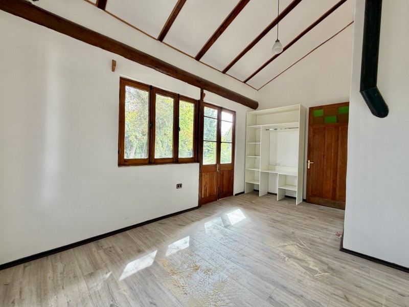 Amplia Casa Campestre Remodelada en Parcelación en Paine