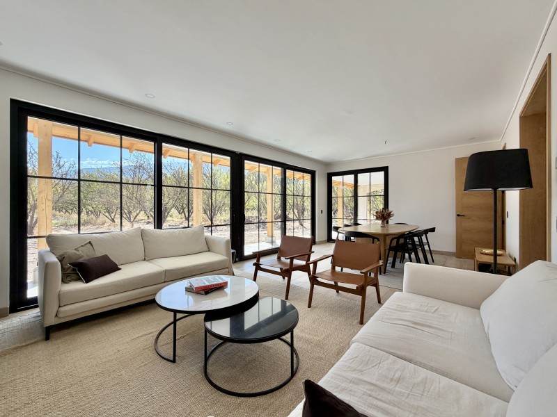 Espectacular Casa Nueva en el Tránsito