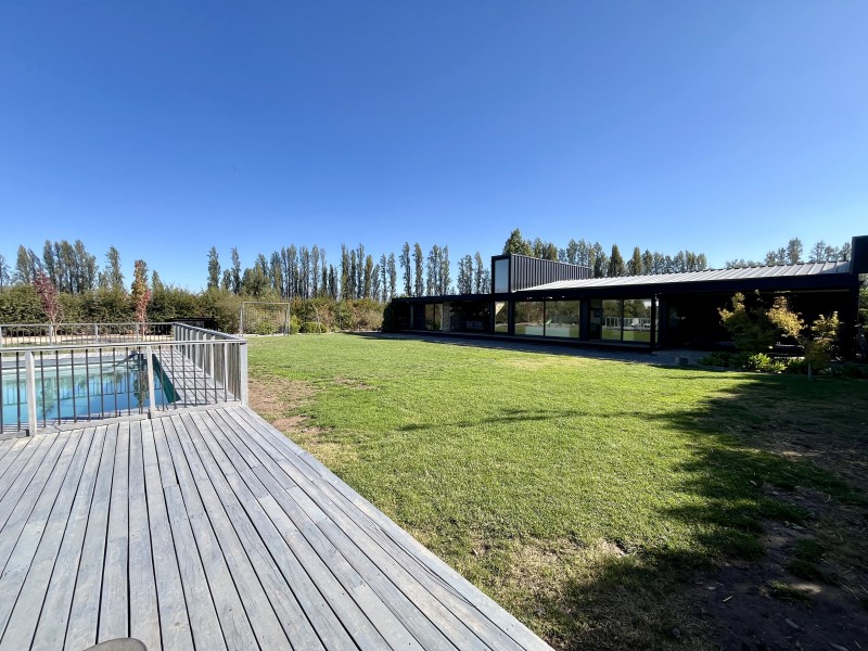 Moderna Casa en Parcelación en Linderos