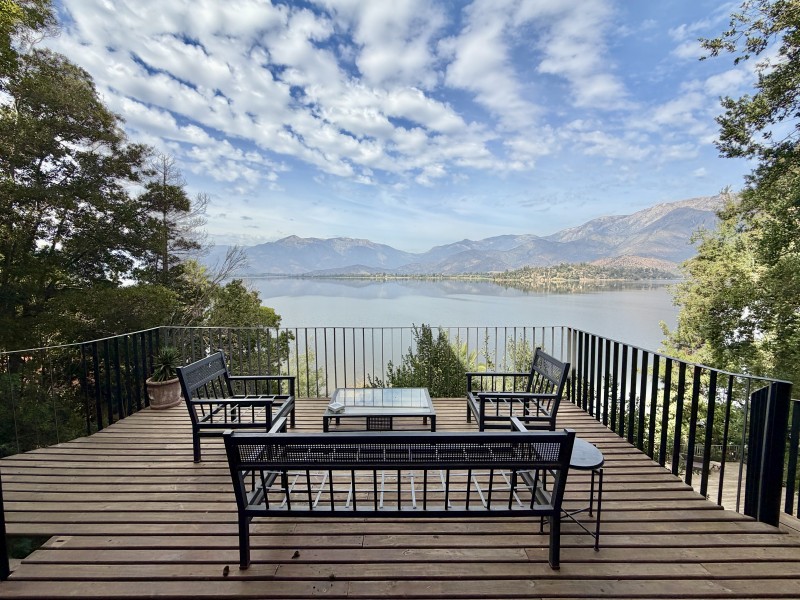 Increíble Casa Con Orilla de Laguna en Aculeo