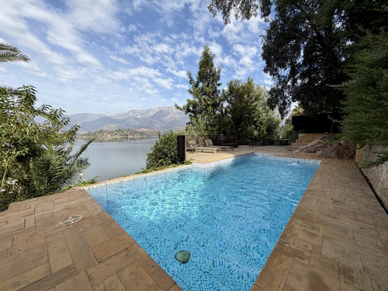 Increíble Casa Con Orilla de Laguna en Aculeo