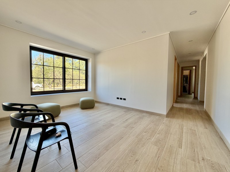 Espectacular Casa Nueva en el Tránsito
