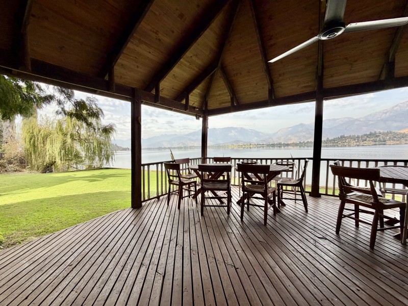 Increíble Casa Con Orilla de Laguna en Aculeo