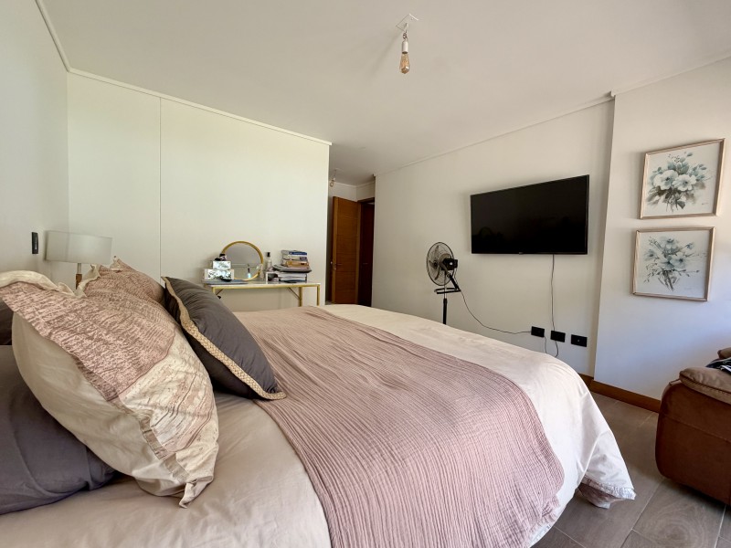 Impecable Casa Mediterránea en Condominio en Alto Jahuel