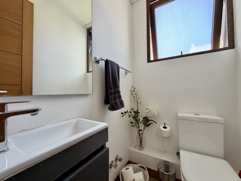 Impecable Casa Mediterránea en Condominio en Alto Jahuel