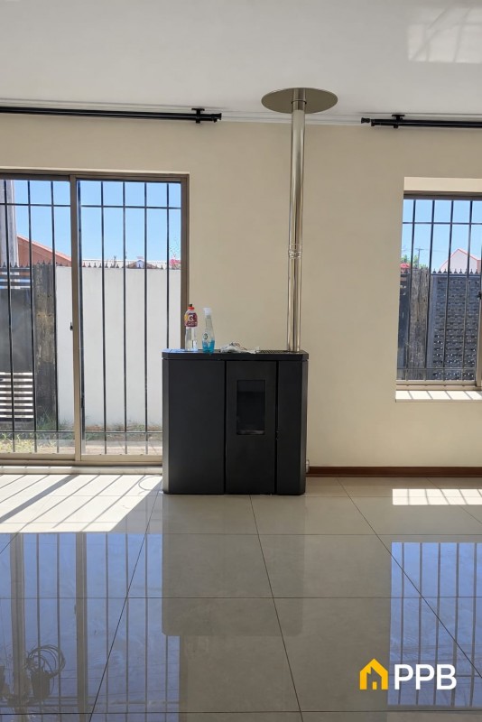 Se Arrienda Casa en Villa las Palmas Linares