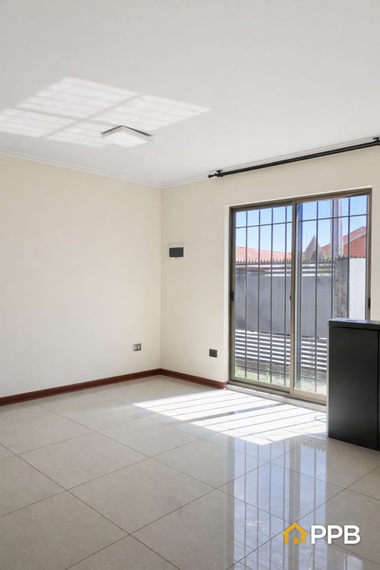 Se Arrienda Casa en Villa las Palmas Linares