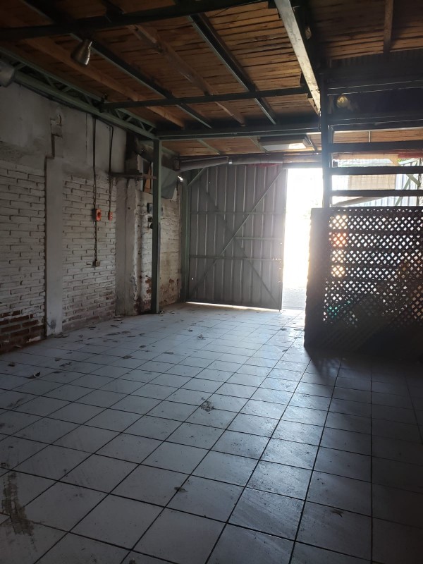 Se Vende Bodega en la Cuidad de Linares