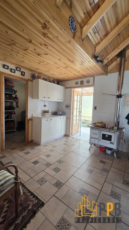 Se Vende Hermosa Casa en Parcela Ubicada en Linares
