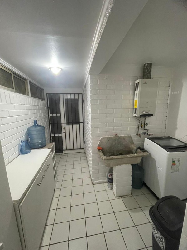 Se Arrienda Casa Amoblada en Sector la Arboleda